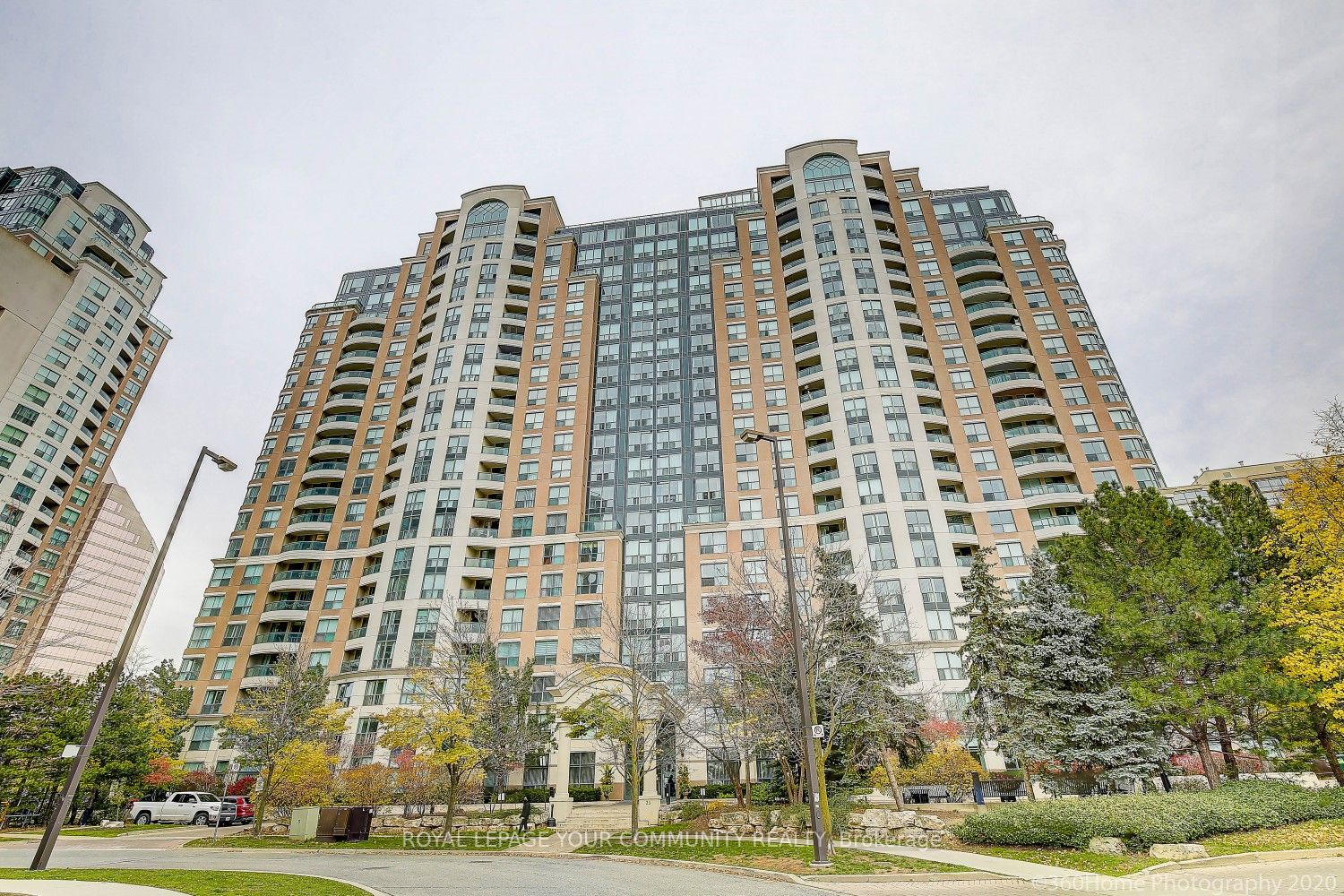 1708 23 Lorraine Dr, North York Terminated, C5991928 Condos.ca