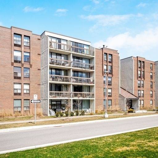 104 10 Fashion Rose Way, North York Sold, C6001301 Condos.ca