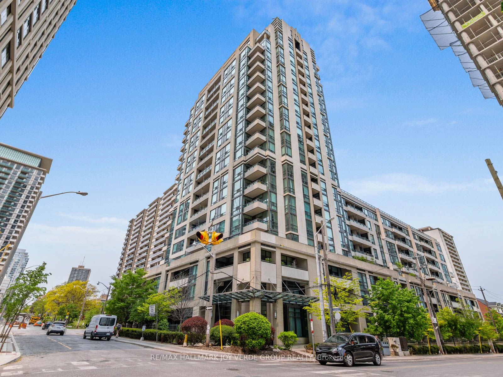 1408 88 Broadway Ave, Toronto Sold, C6004724 Condos.ca