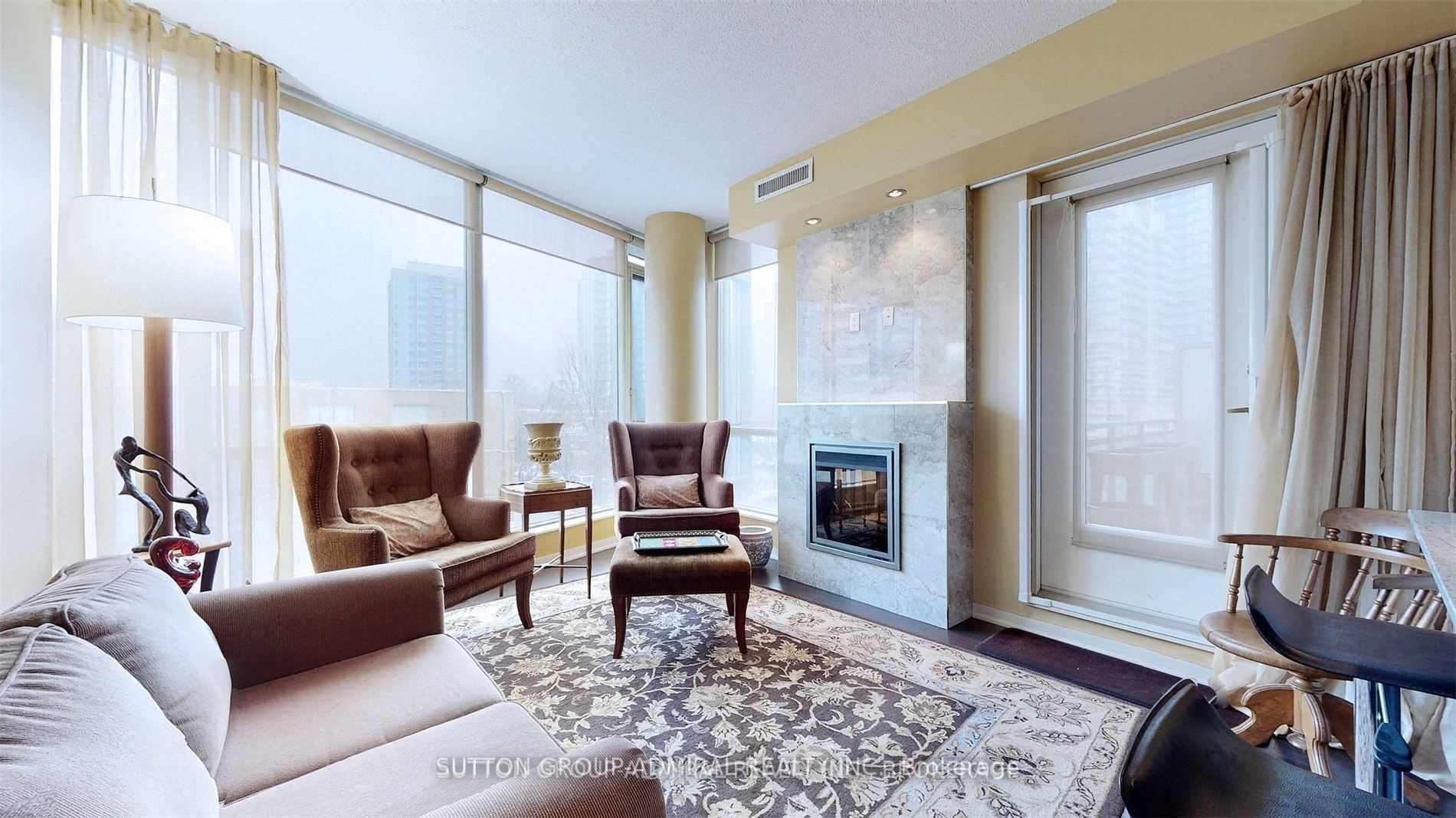 305 30 Canterbury Pl, North York Sold, C6038596 Condos.ca