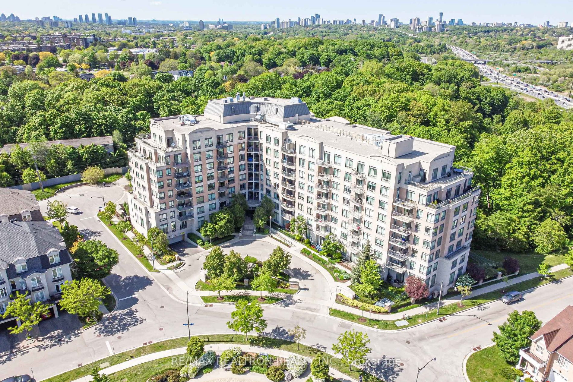507 16 Dallimore Circ, North York Sold, C6042924 Condos.ca