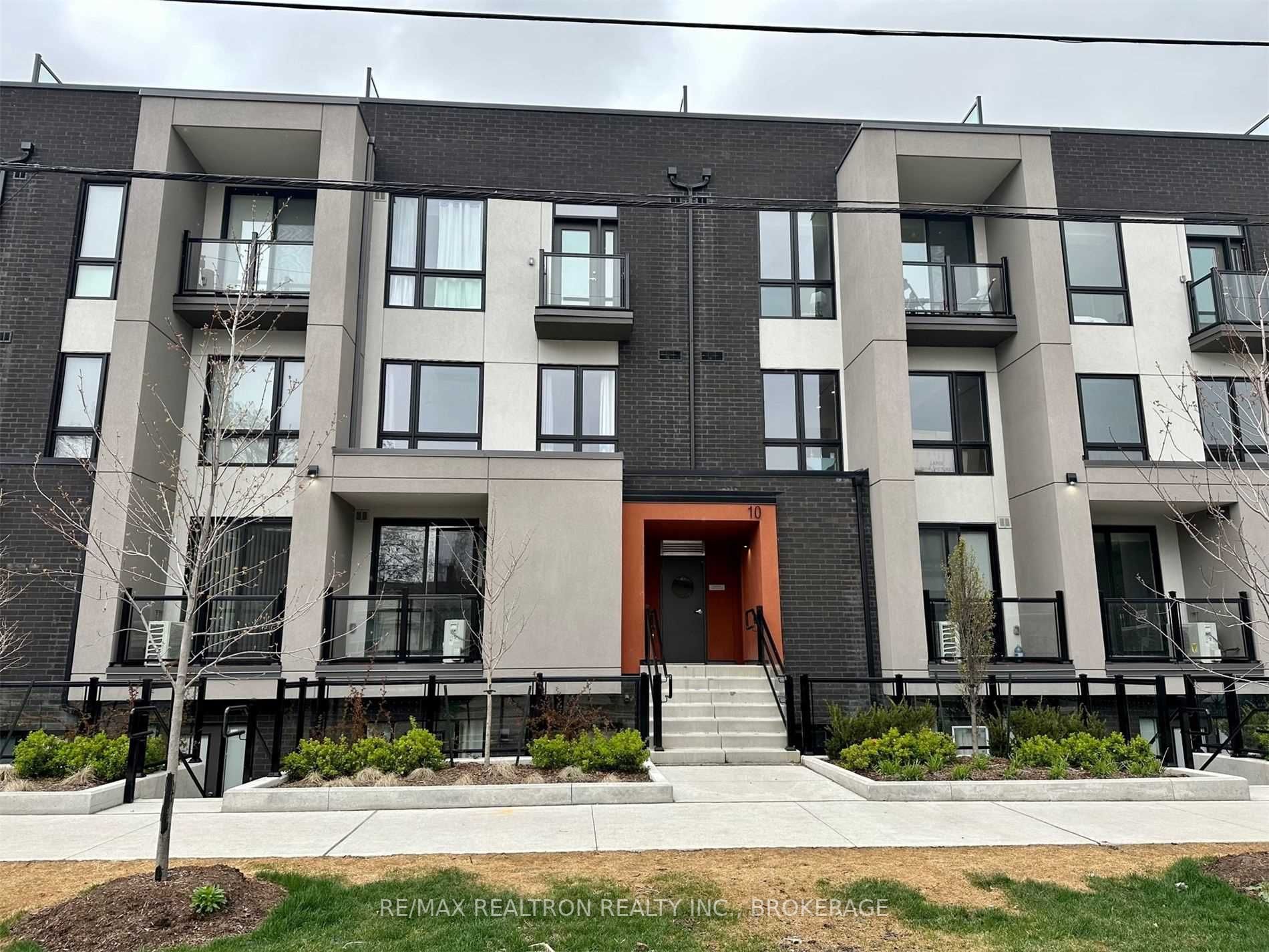 4 10 Marquette Ave, North York Leased, C6046013 Condos.ca