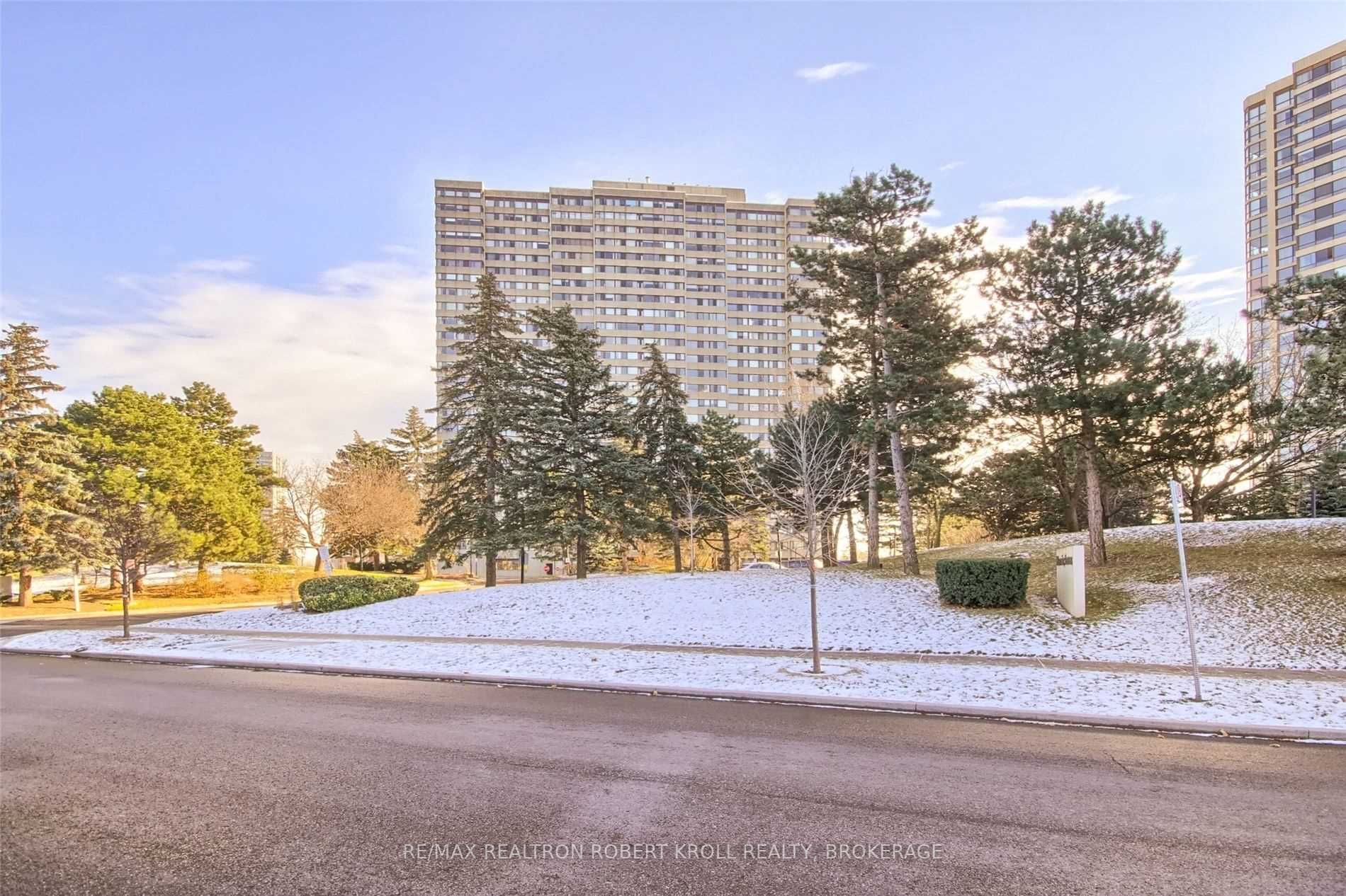 1704 133 Torresdale Ave, North York Sold, C6053691 Condos.ca