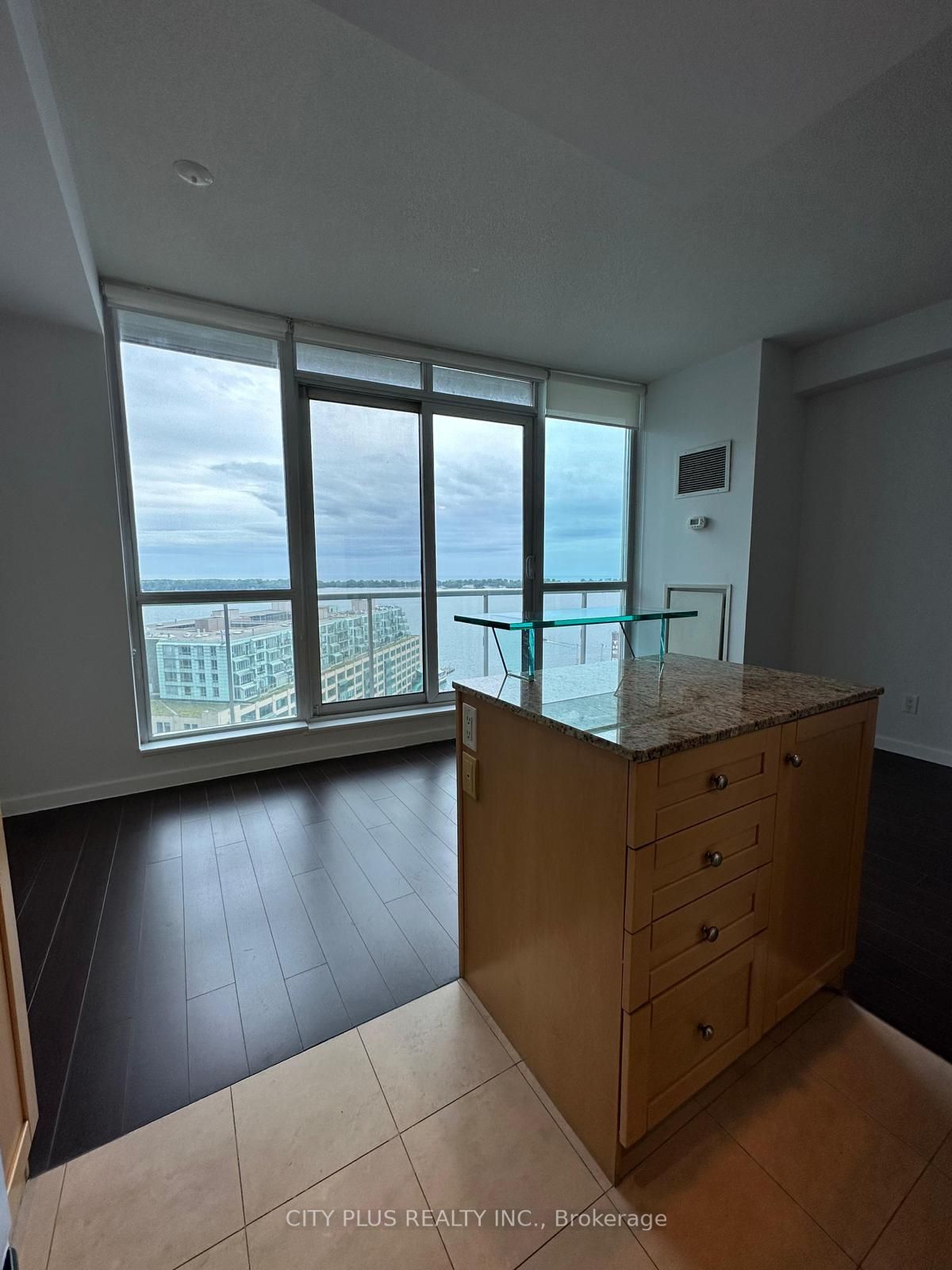 2005 218 Queens Quay W, Toronto Leased, C6078476 Condos.ca