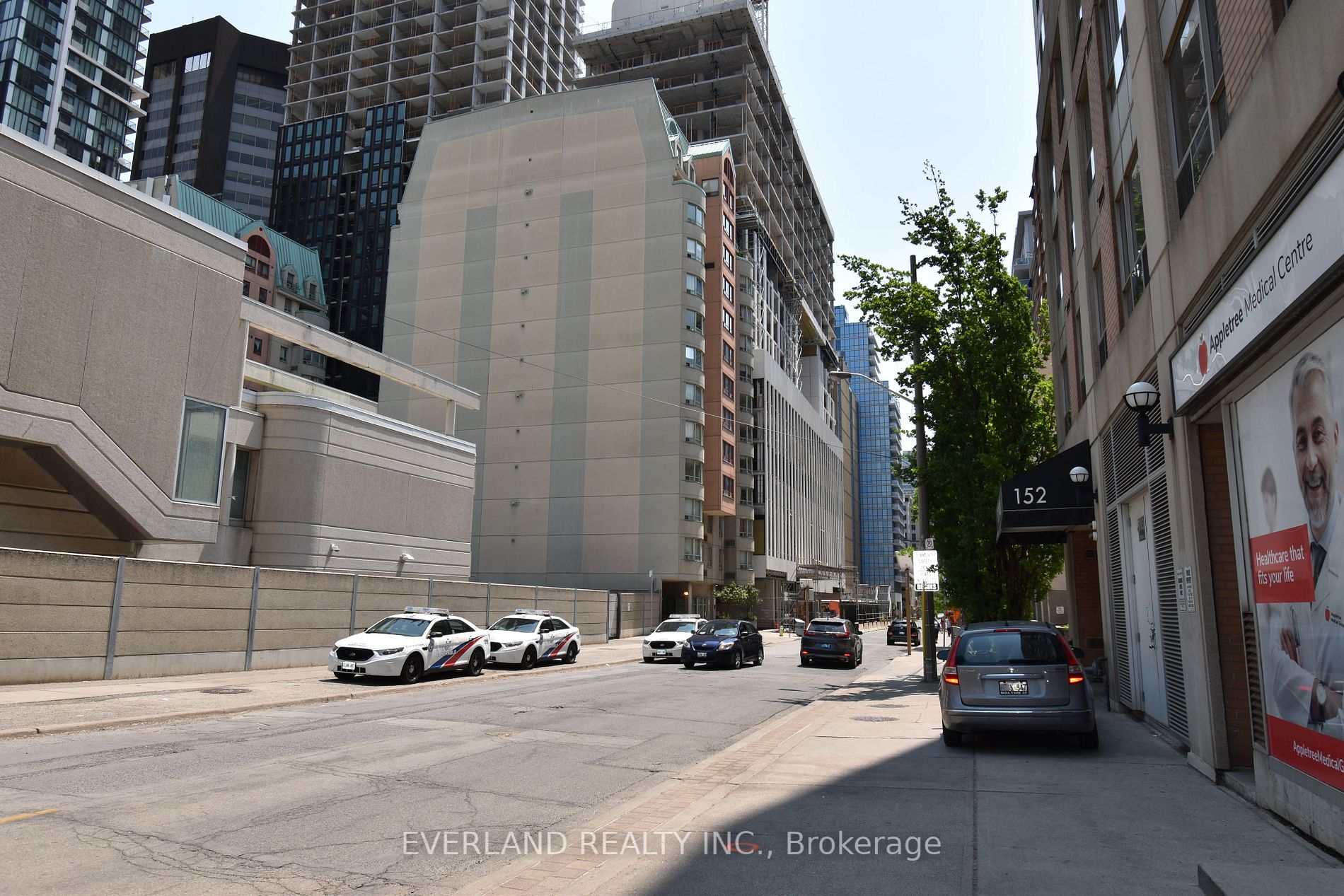 705 152 St Patrick St, Toronto Terminated, C6096188 Condos.ca