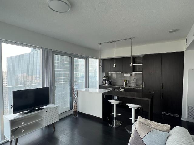 3707 - 88 Harbour St, Toronto | Leased, C6134700 | Condos.ca
