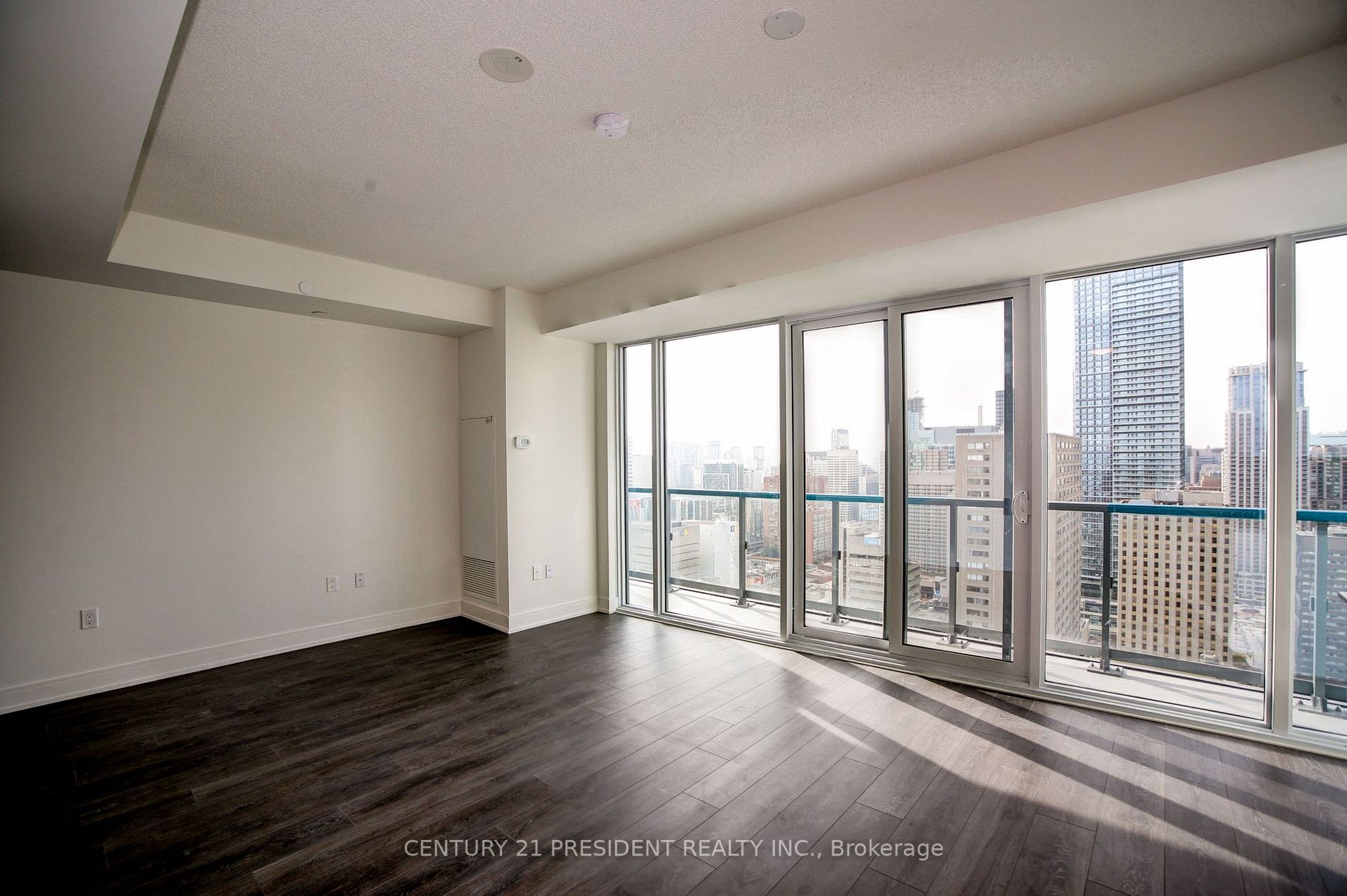 2401 89 Mcgill St, Toronto Leased, C6147920 Condos.ca