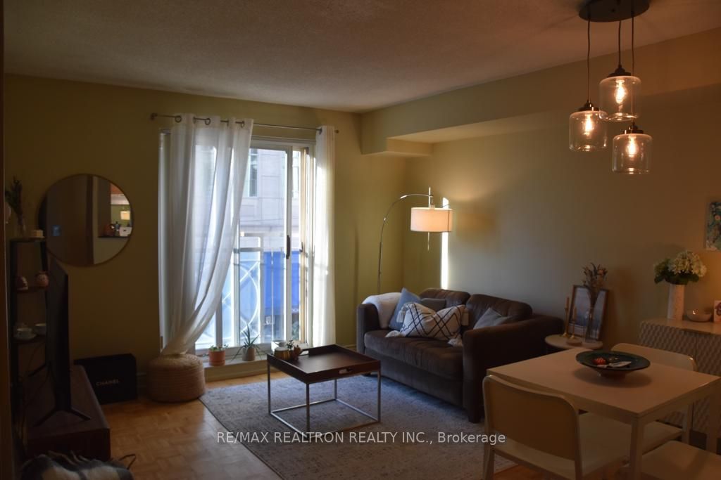 304 1 Balmoral Ave, Toronto Leased, C6660152 Condos.ca