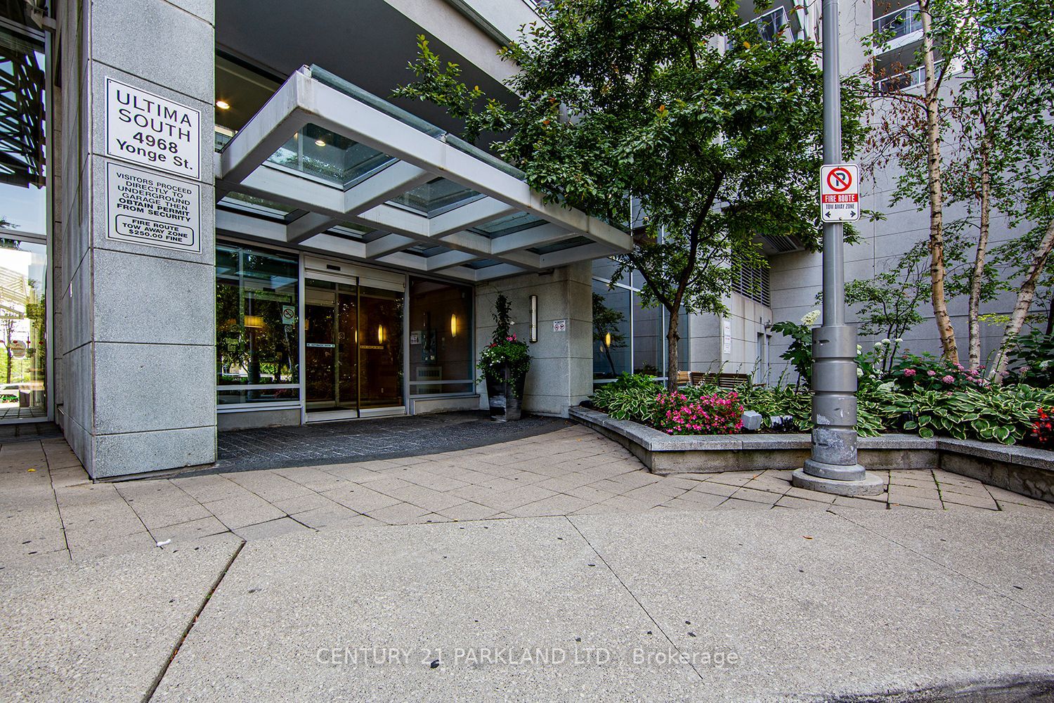 2211 4968 Yonge St, North York