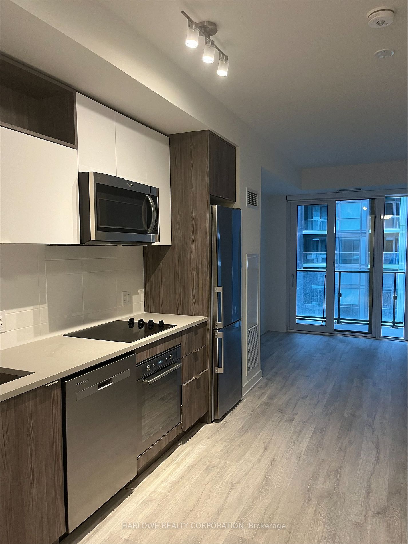 528 Se 60 Princess St, Toronto Leased, C6681060 Condos.ca