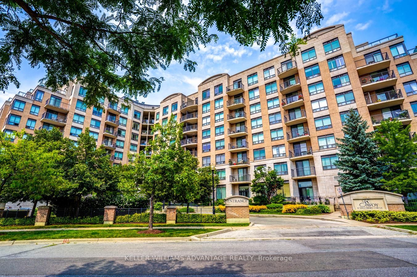 110 16 Dallimore Circ, North York Suspended, C6719252 Condos.ca