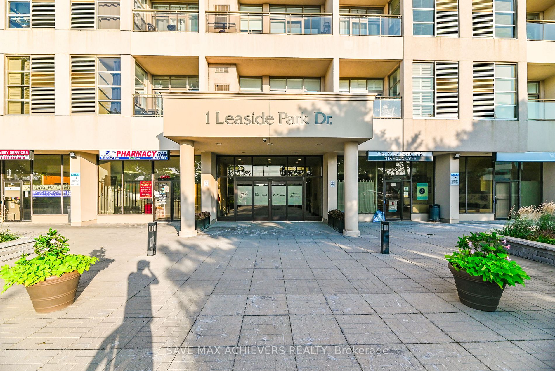 305 1 Leaside Park Dr, East York Terminated, C6721380 Condos.ca