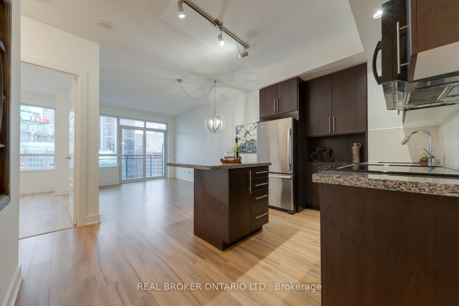 1507 28 Linden St, Toronto Leased, C6722730 Condos.ca