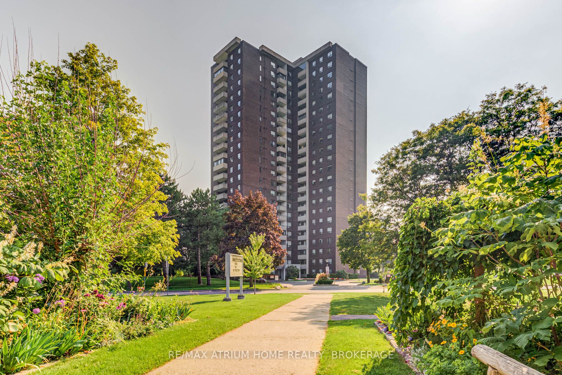 1410 10 Muirhead Rd, North York For Sale 559,000 Property.ca