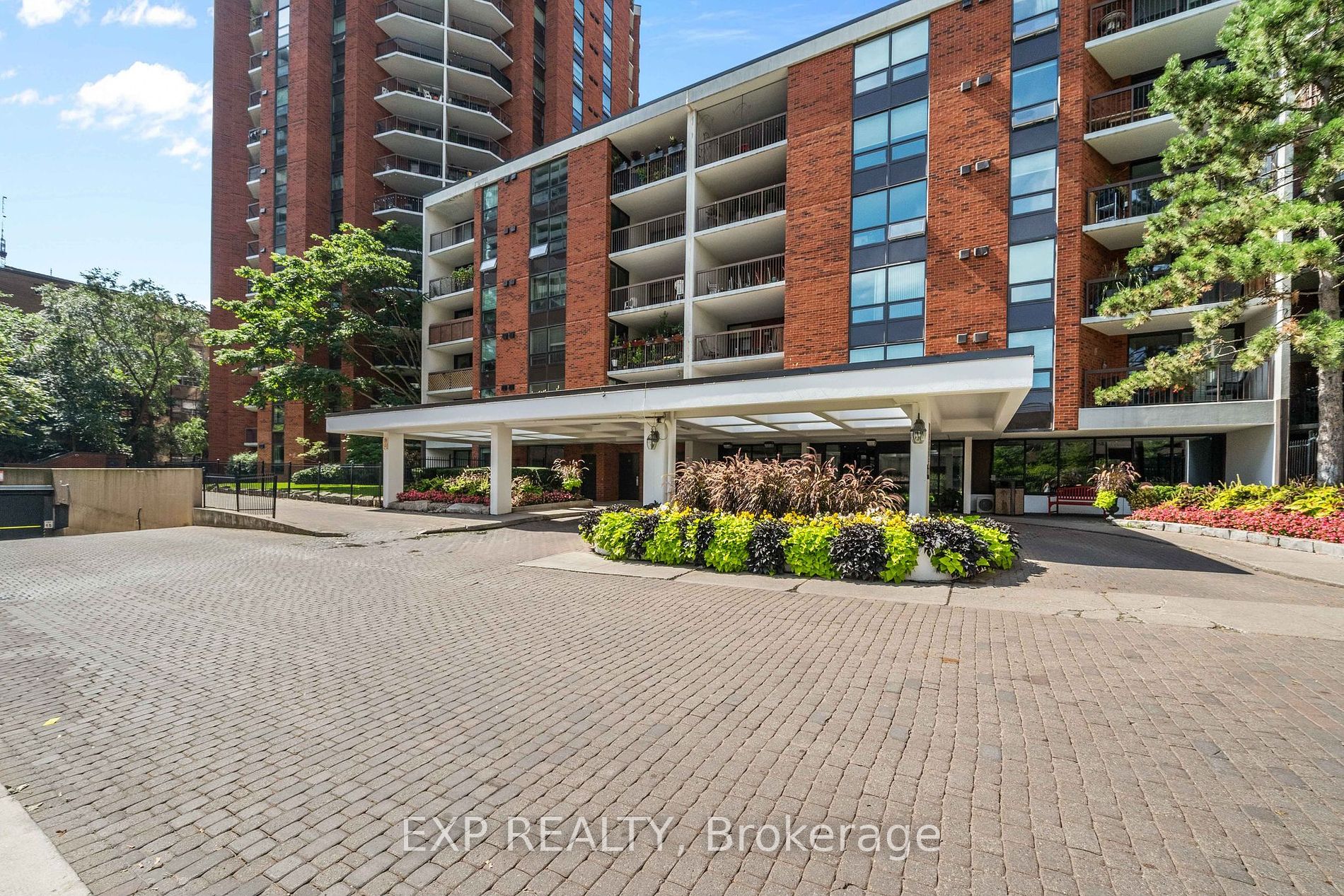 1905 77 Maitland Pl, Toronto For Sale 865,000 Condos.ca 1905 77 Maitland Pl, Toronto For Sale 865,000 Condos.ca