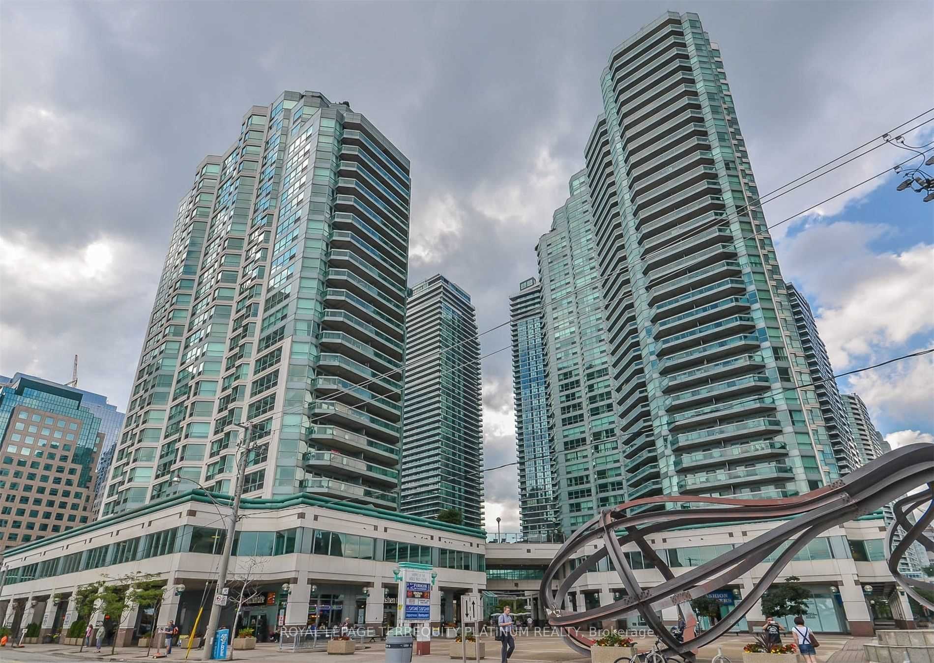 1008 10 Yonge St, Toronto Leased, C7010408 Condos.ca