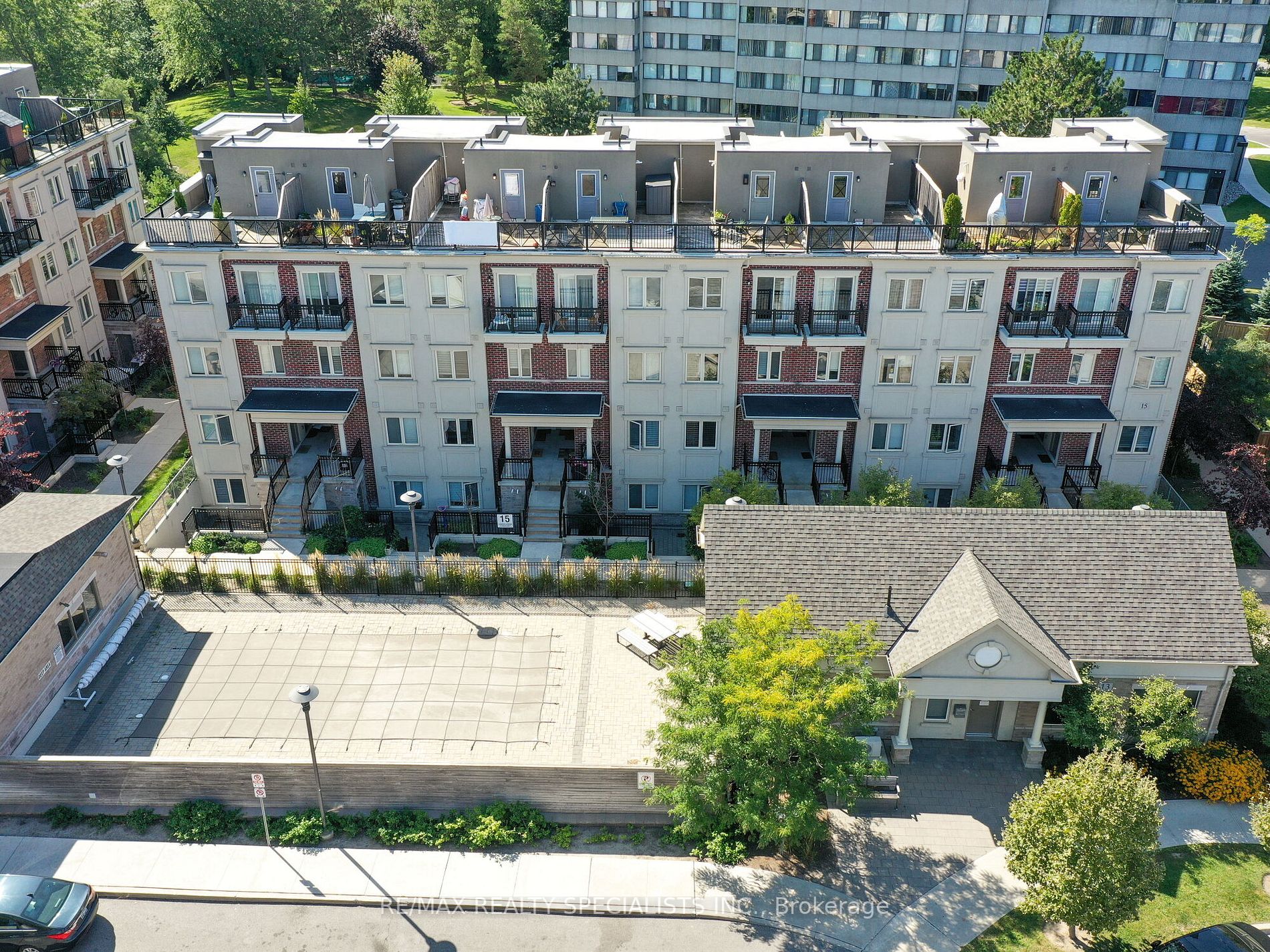 231 15 Coneflower Cres, North York For Sale 629,900 Condos.ca