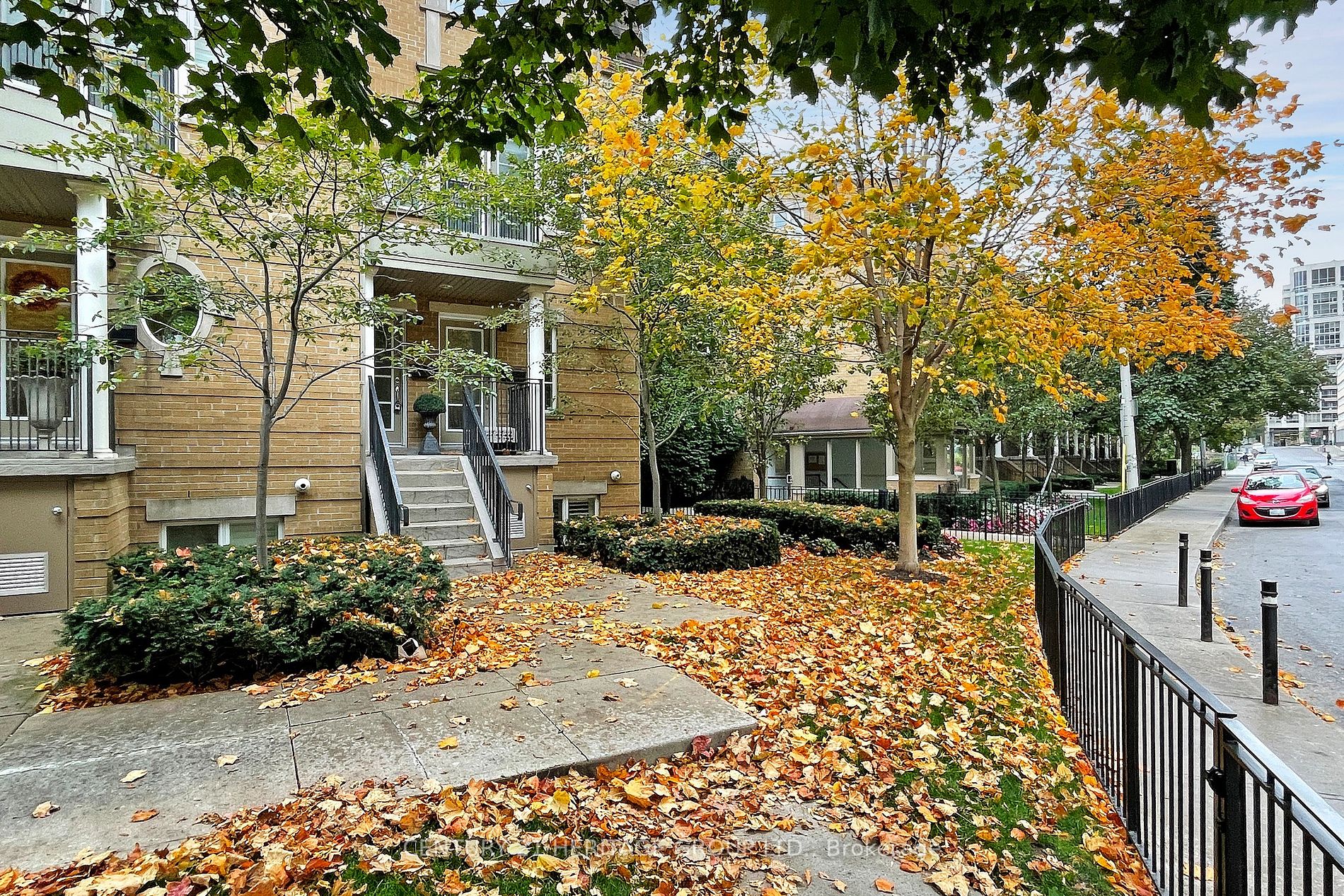 83 Pleasant Blvd, Toronto Expired, C7210568 Condos.ca