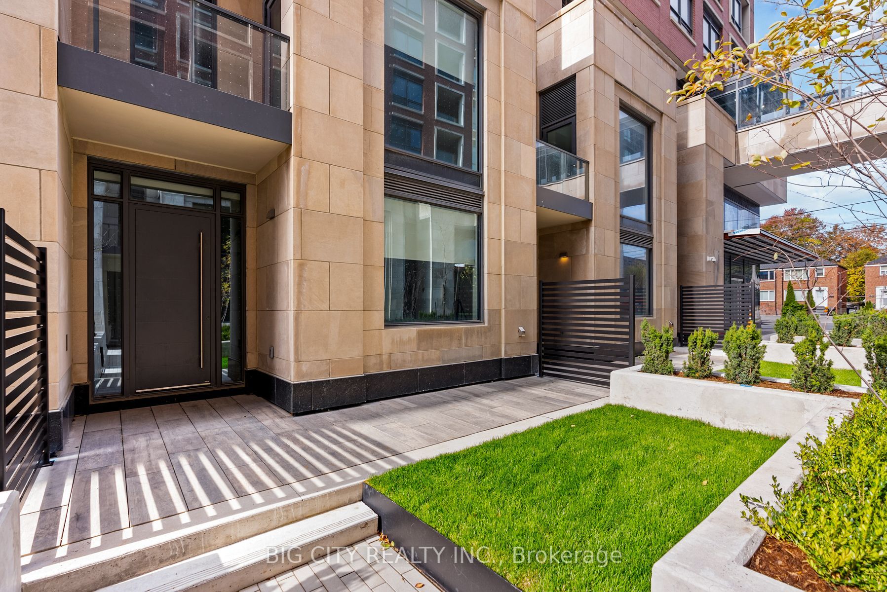 TH01 33 Frederick Todd Way, Toronto Terminated, C7267834 Condos.ca