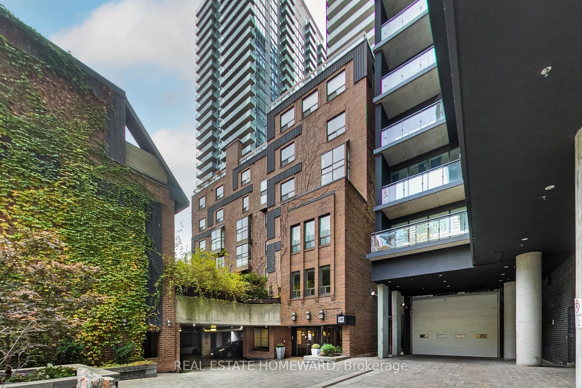 302 19 Dundonald St, Toronto Terminated, C7279878 Condos.ca