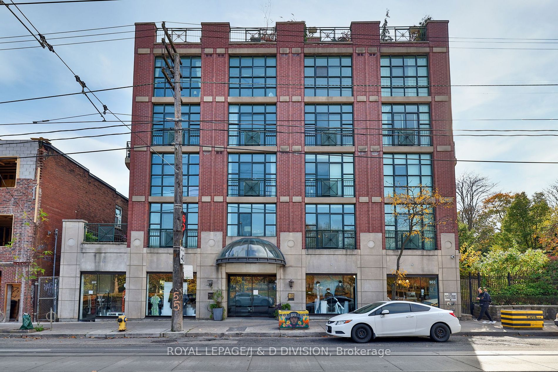 417 901 Queen St W, Toronto