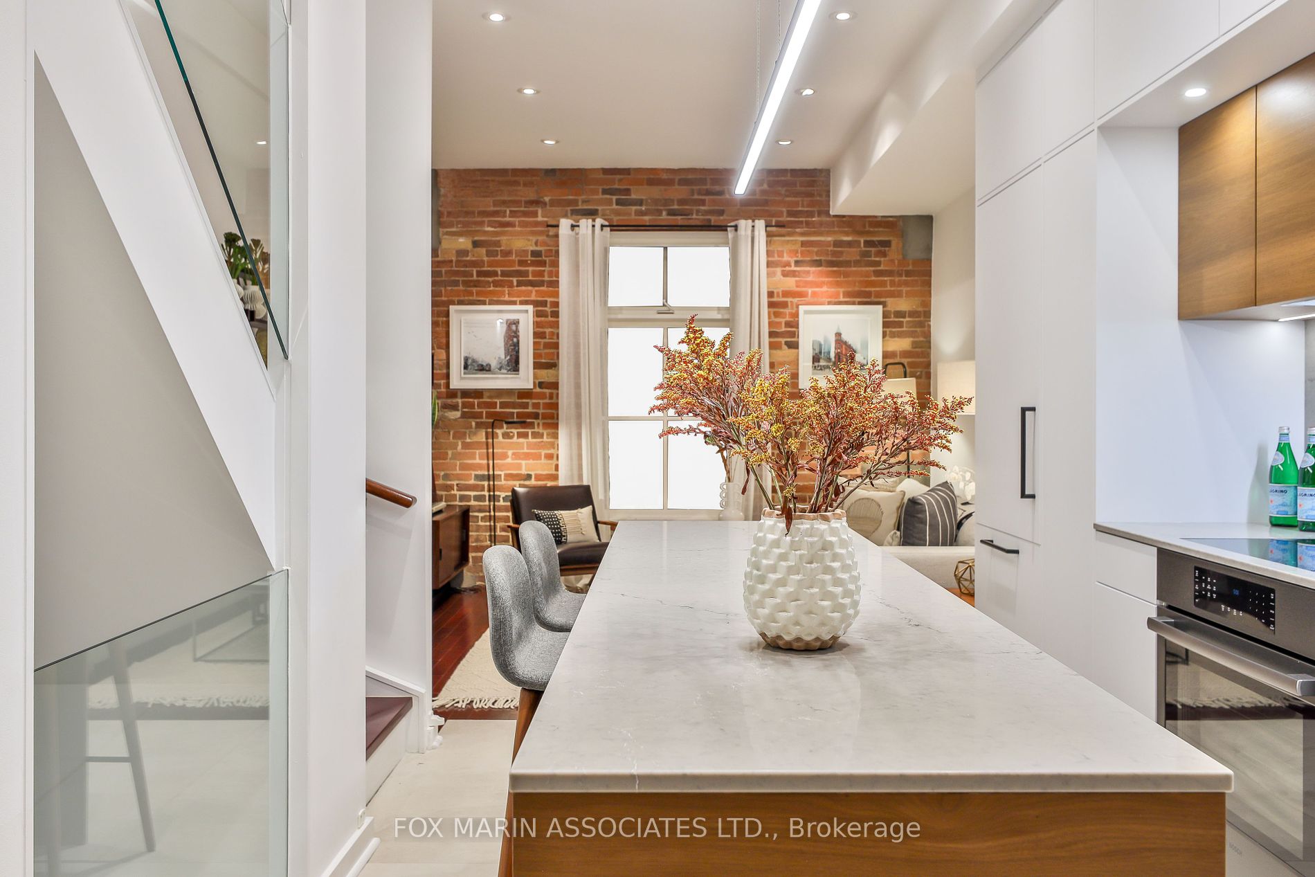 2 39 Old Brewery Lane, Toronto Sold, C7333154 Condos.ca