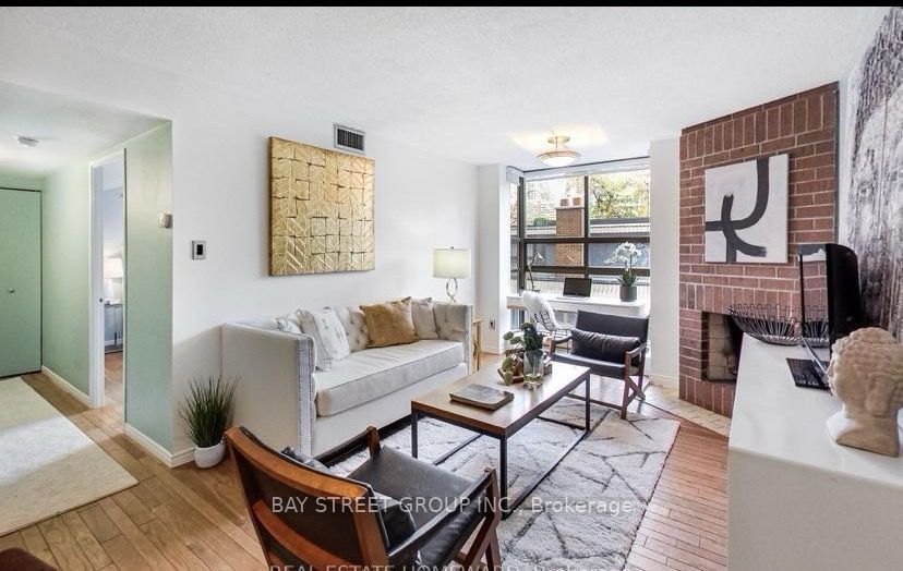 302 19 Dundonald St, Toronto Leased, C8053188 Condos.ca