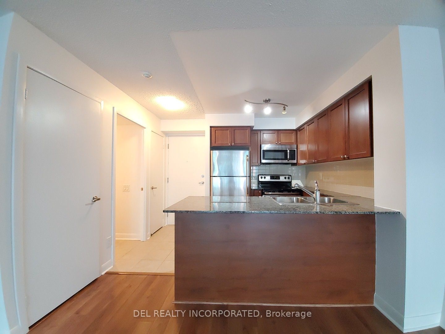 810 525 Wilson Ave, North York Leased, C8097070 Condos.ca