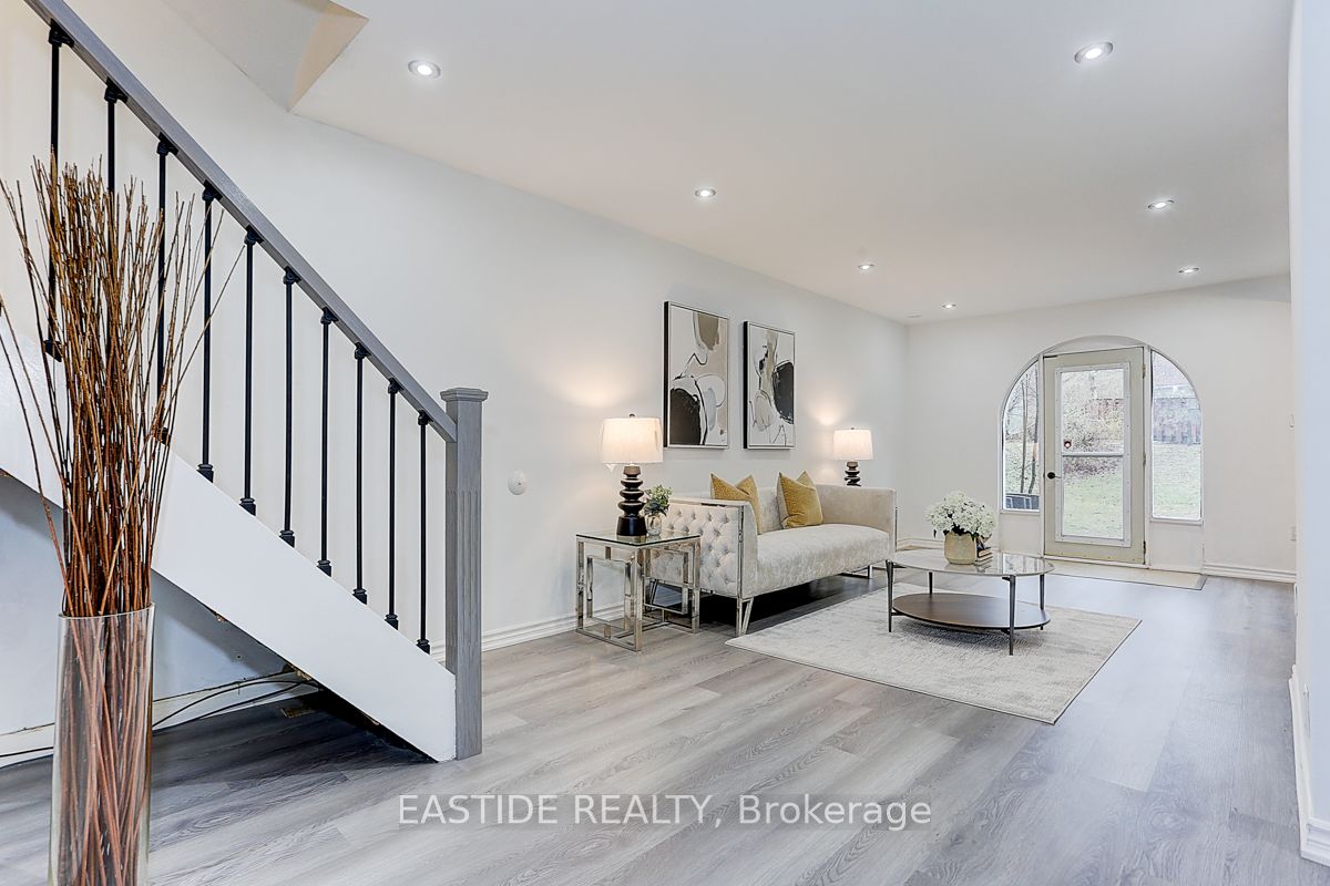 65 125 Shaughnessy Blvd, North York Sold, C8230726 Condos.ca