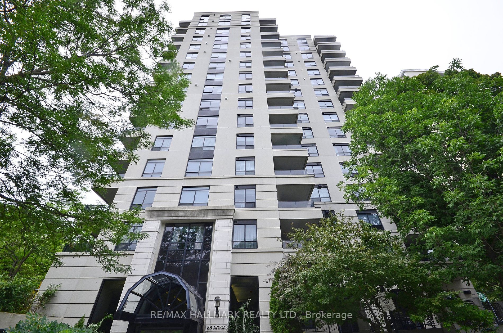 907 38 Avoca Ave, Toronto Leased, C8363474 Condos.ca