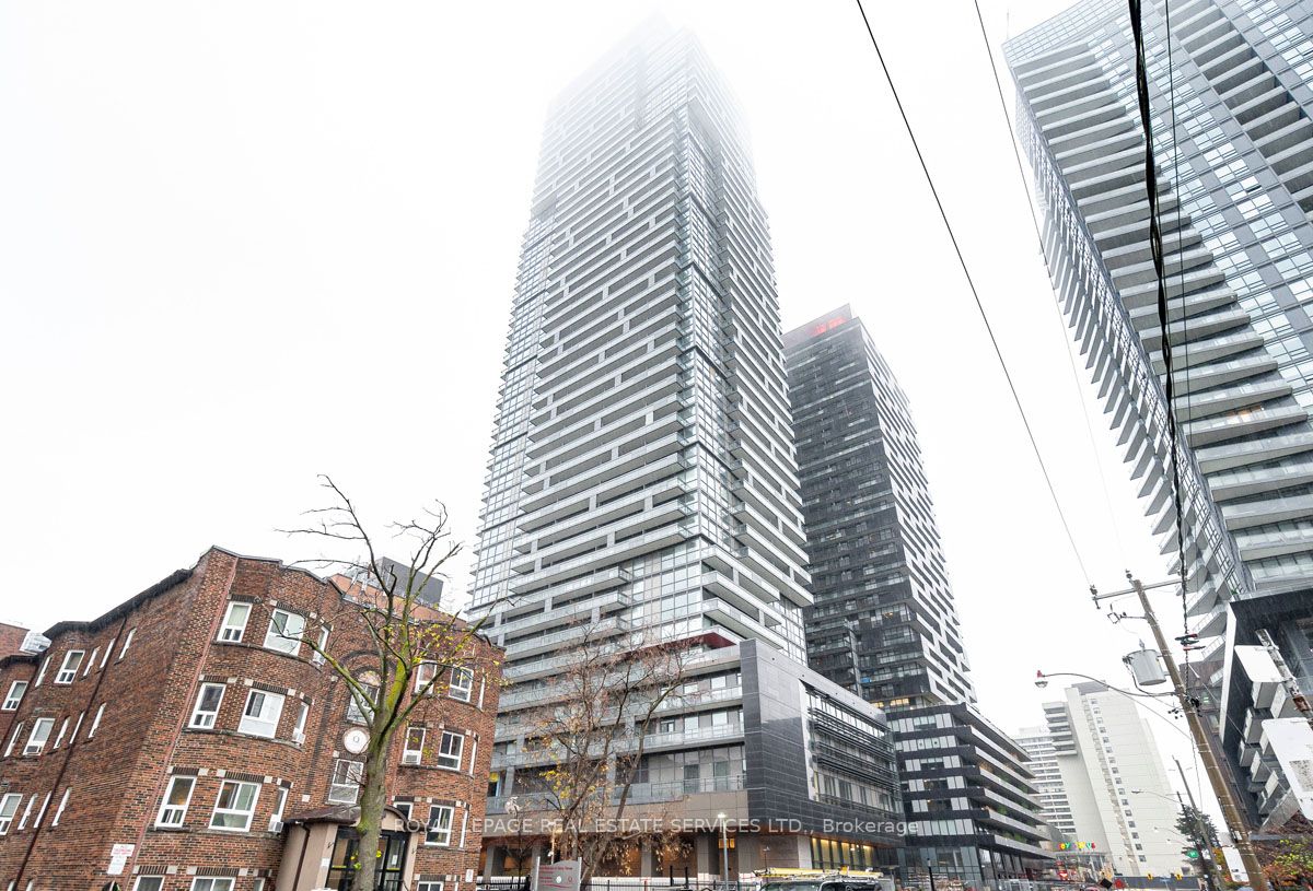 2102 - 39 Roehampton Ave, Toronto | Leased, C8394272 | Condos.ca