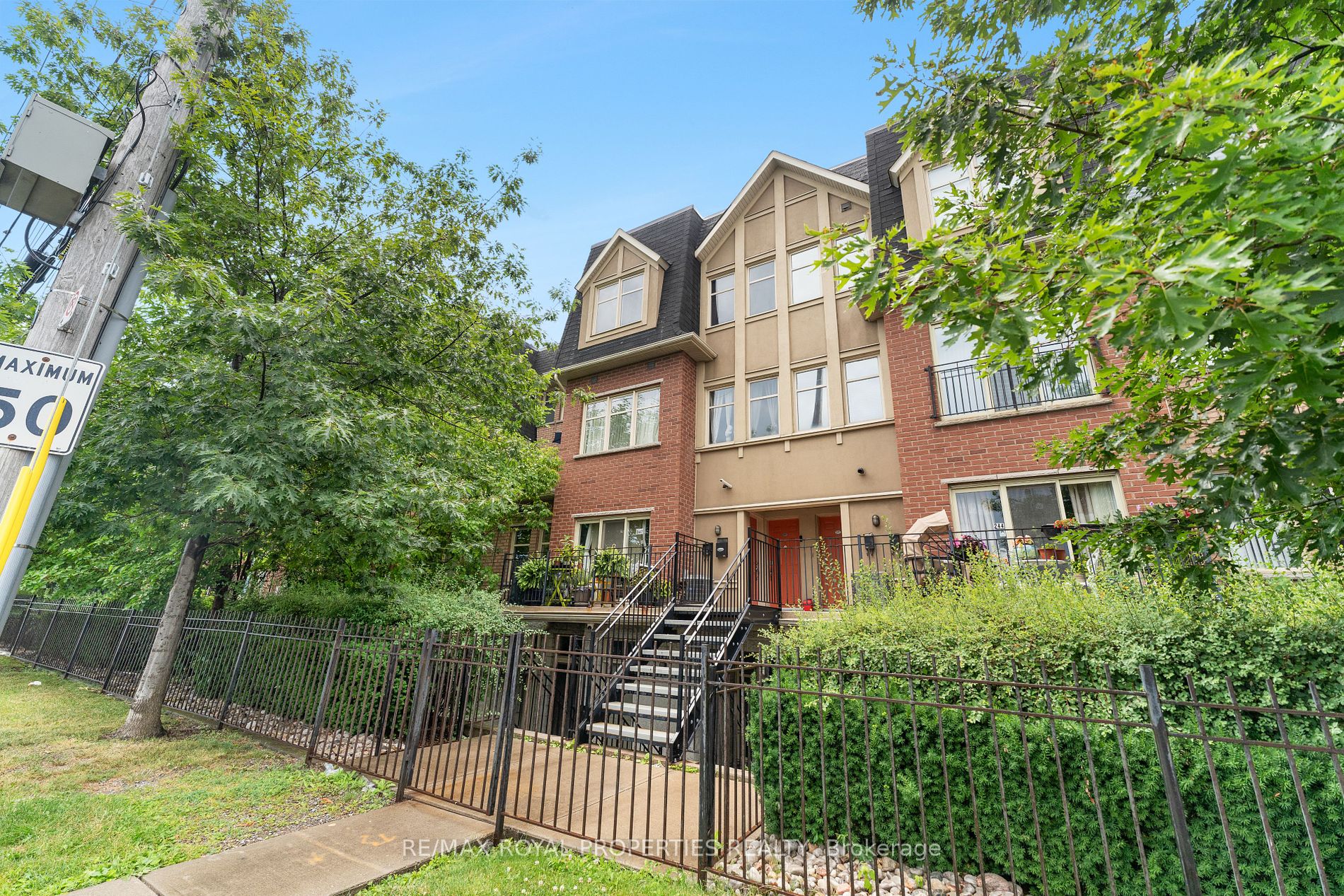 119 1496 Victoria Park Ave, North York Terminated, C9016484 Condos.ca