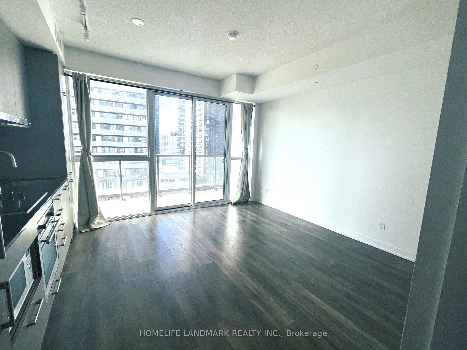 1709 87 Peter St, Toronto For Rent 2,200 Condos.ca