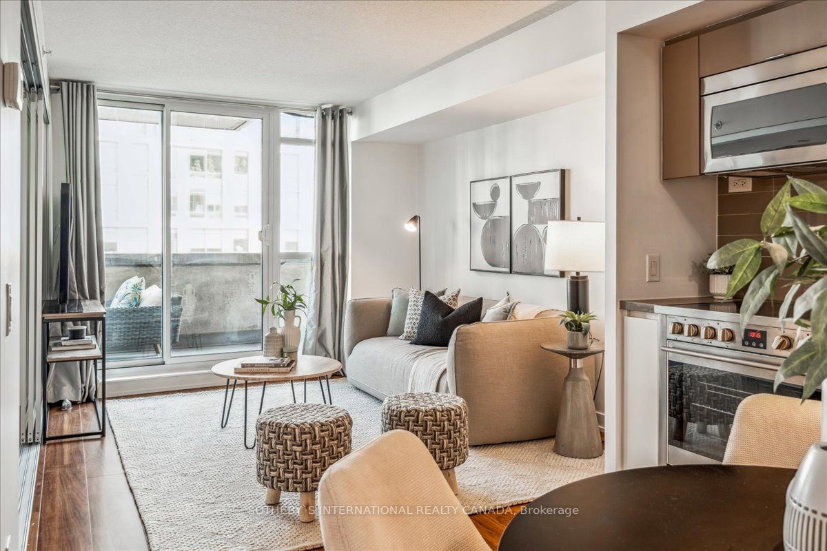 315 85 Queens Wharf Rd, Toronto For Sale 629,900 Condos.ca