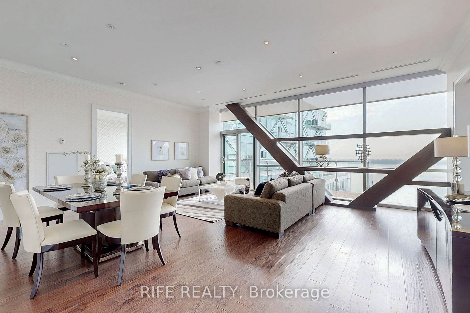 1208 39 Queens Quay E, Toronto For Rent 12,800 Condos.ca