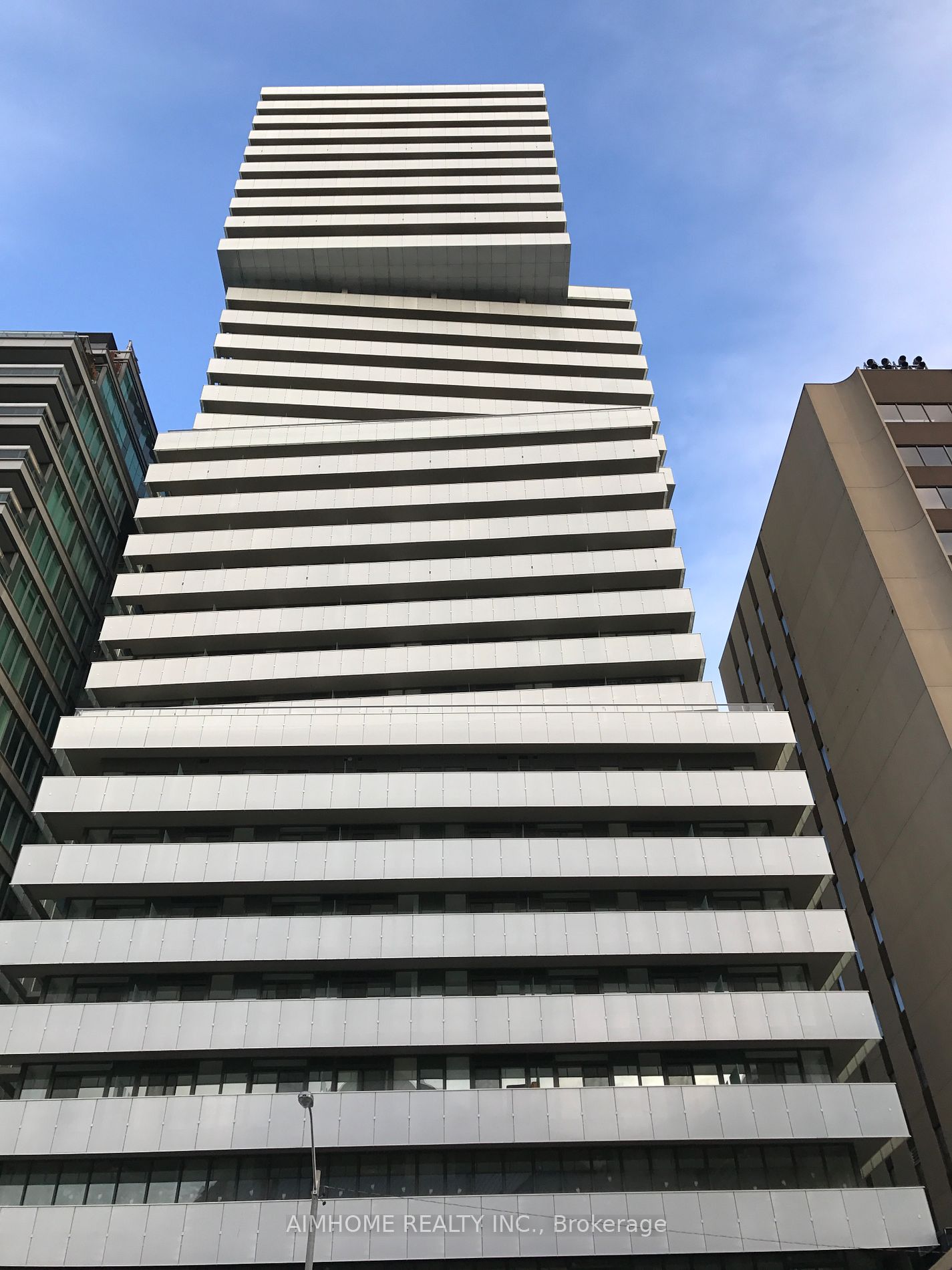 1902 200 Bloor St W, Toronto For Rent 3,900 Condos.ca