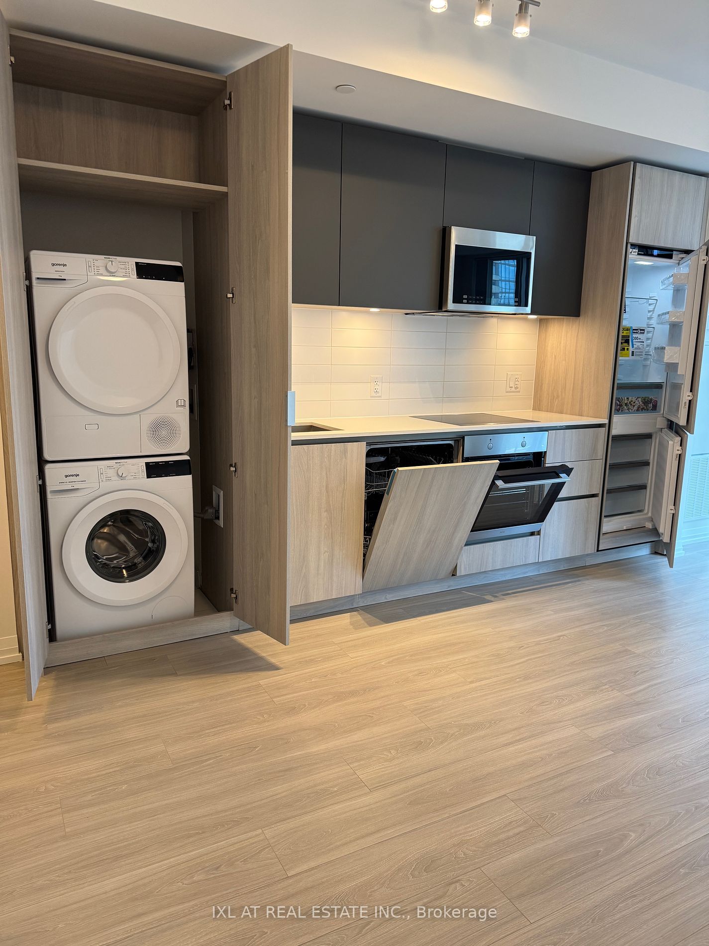 1708 8 Widmer St, Toronto For Rent 2,000 Condos.ca