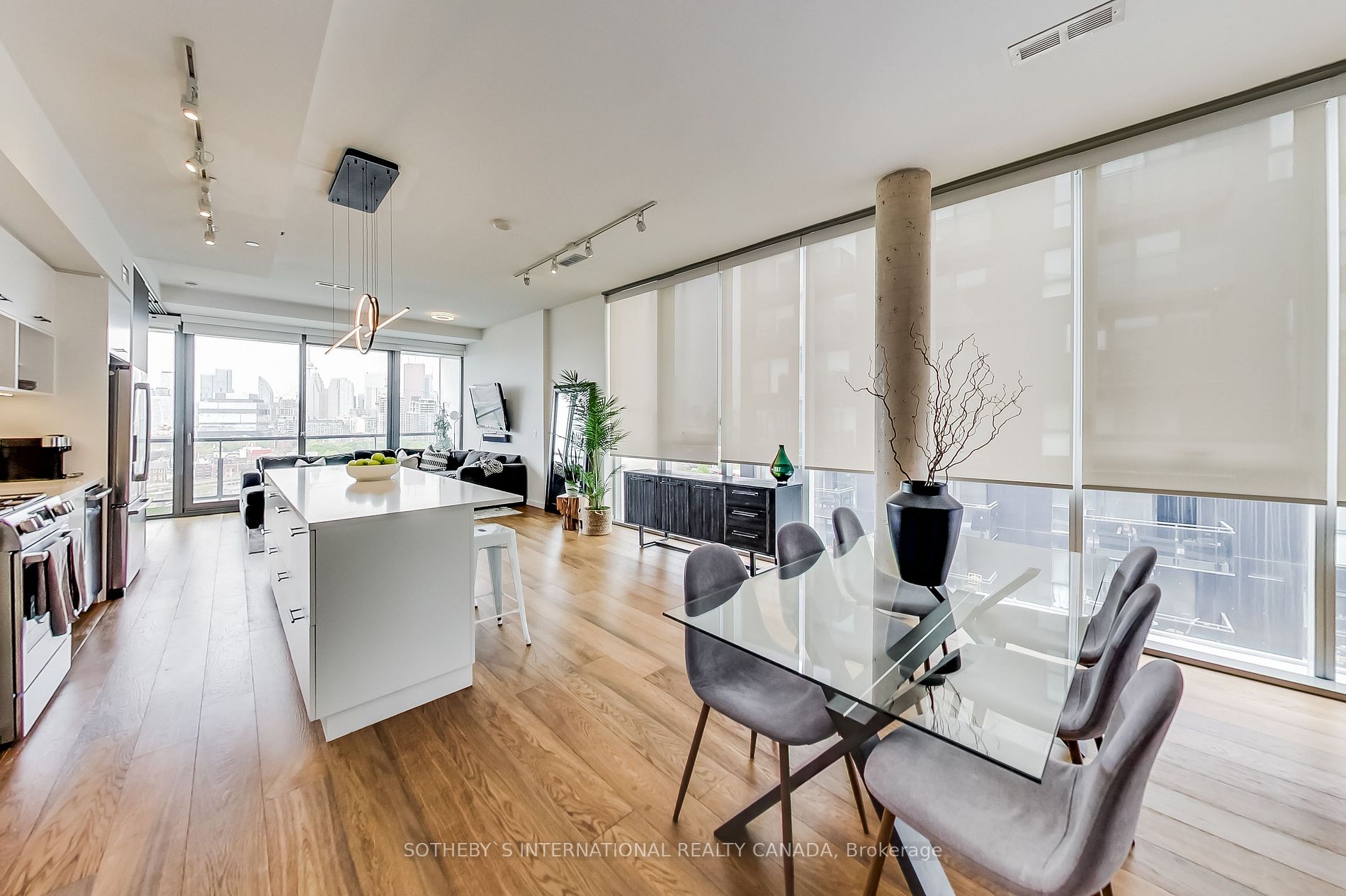 PH9 32 Trolley Cres, Toronto For Rent 7,500 Condos.ca