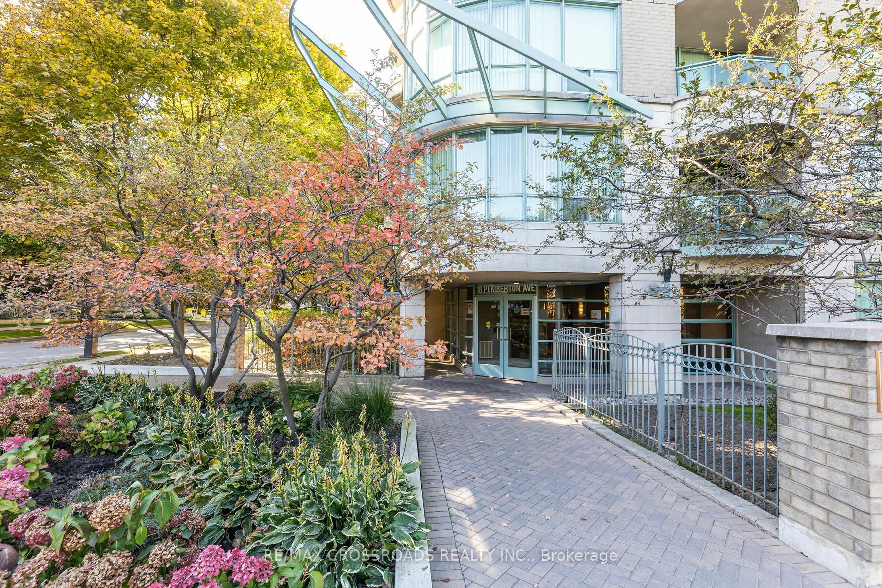 303 18 Pemberton Ave, North York For Sale 630,000 Condos.ca