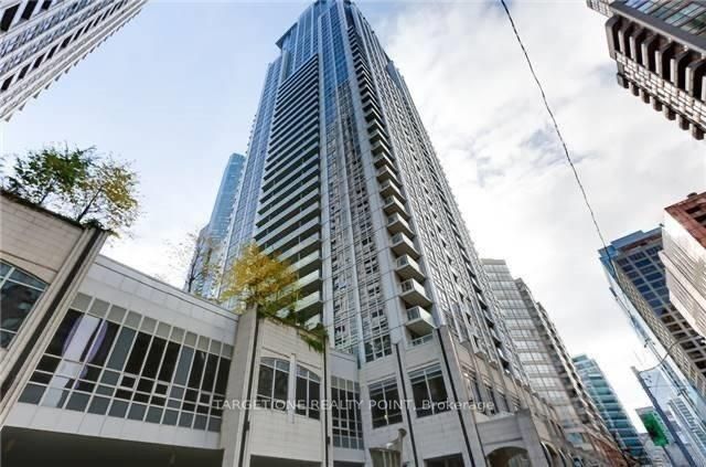 1707 761 Bay St, Toronto For Rent 2,700 Condos.ca