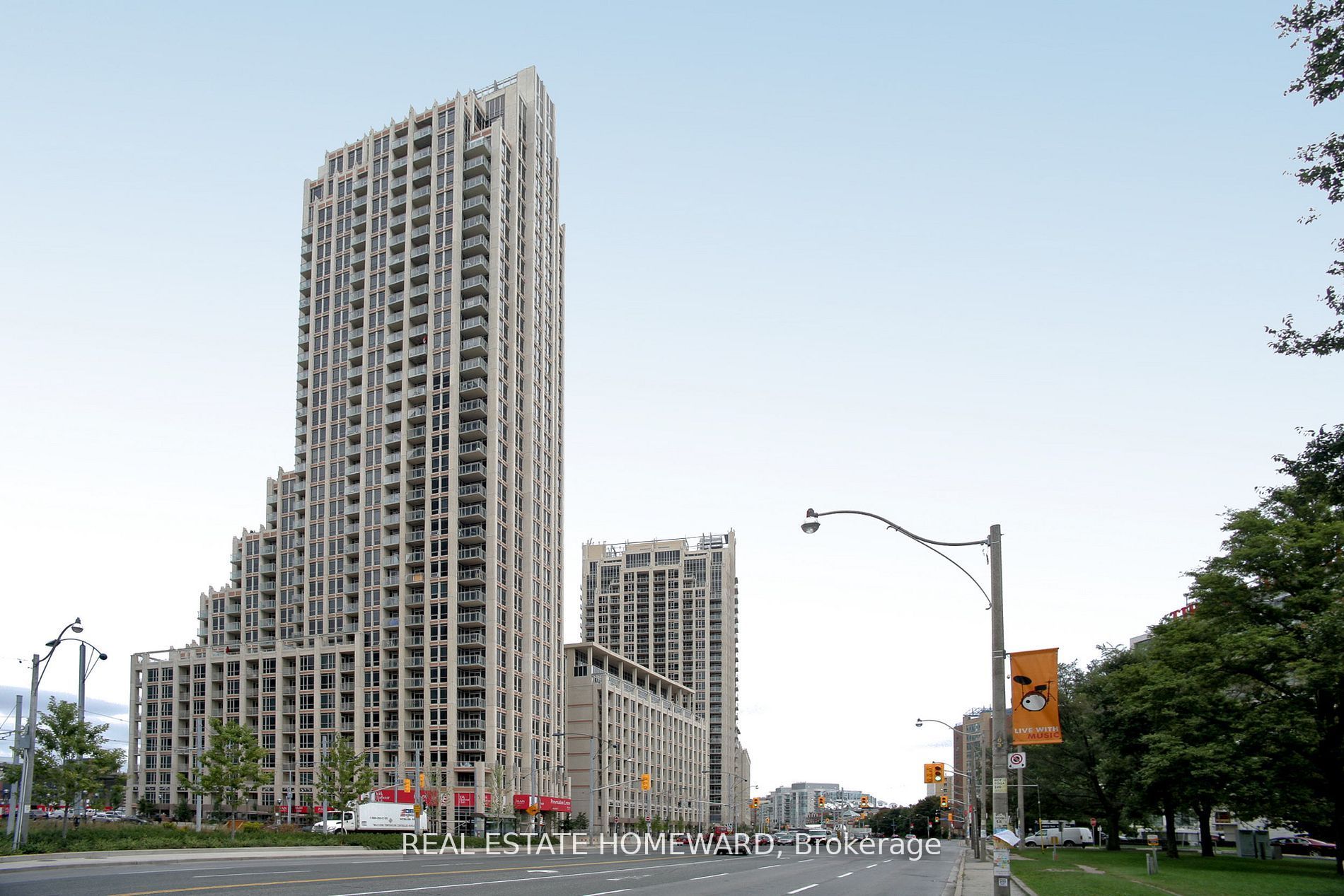 1003 628 Fleet St, Toronto For Rent 4,500 Condos.ca