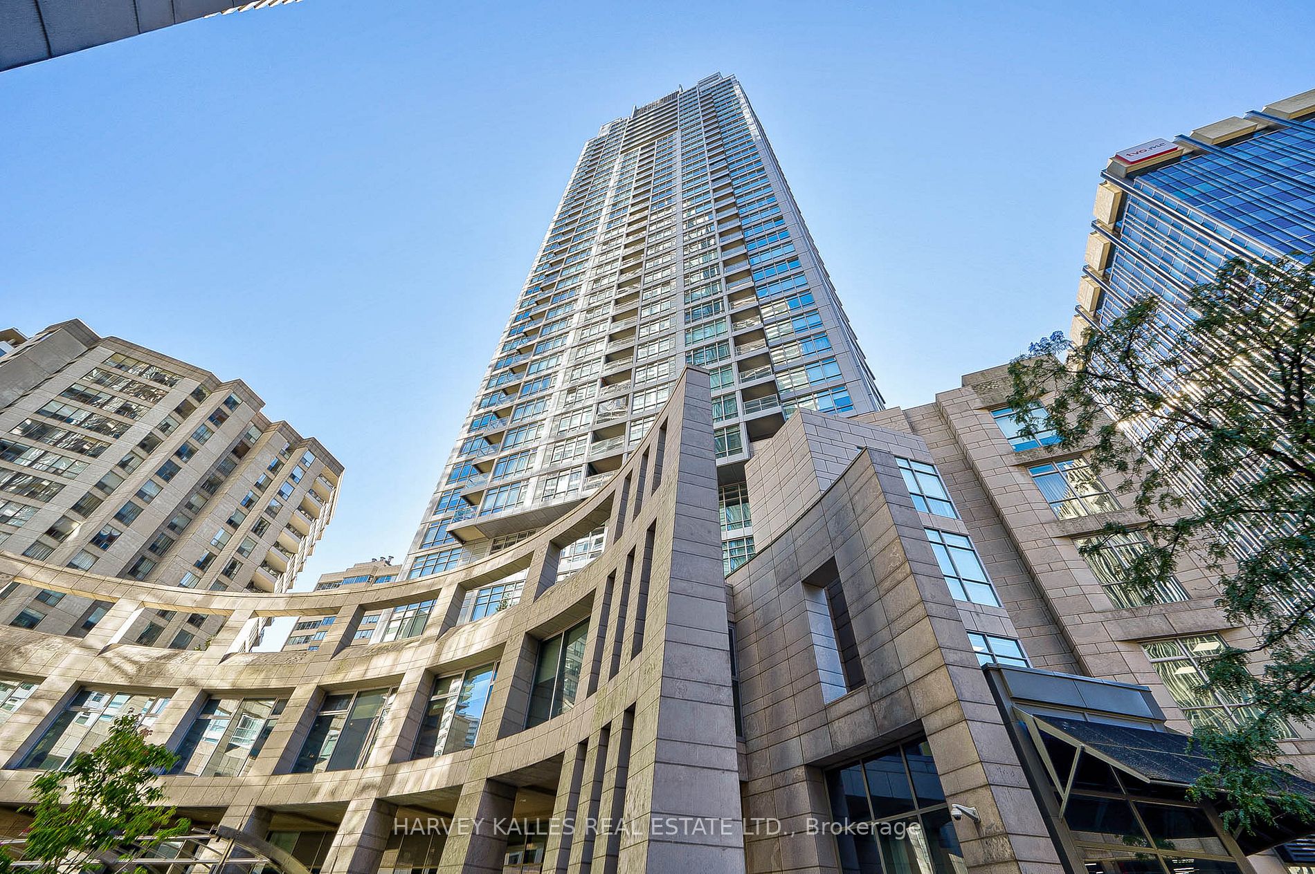1002 2181 Yonge St, Toronto For Sale 939,900 Condos.ca