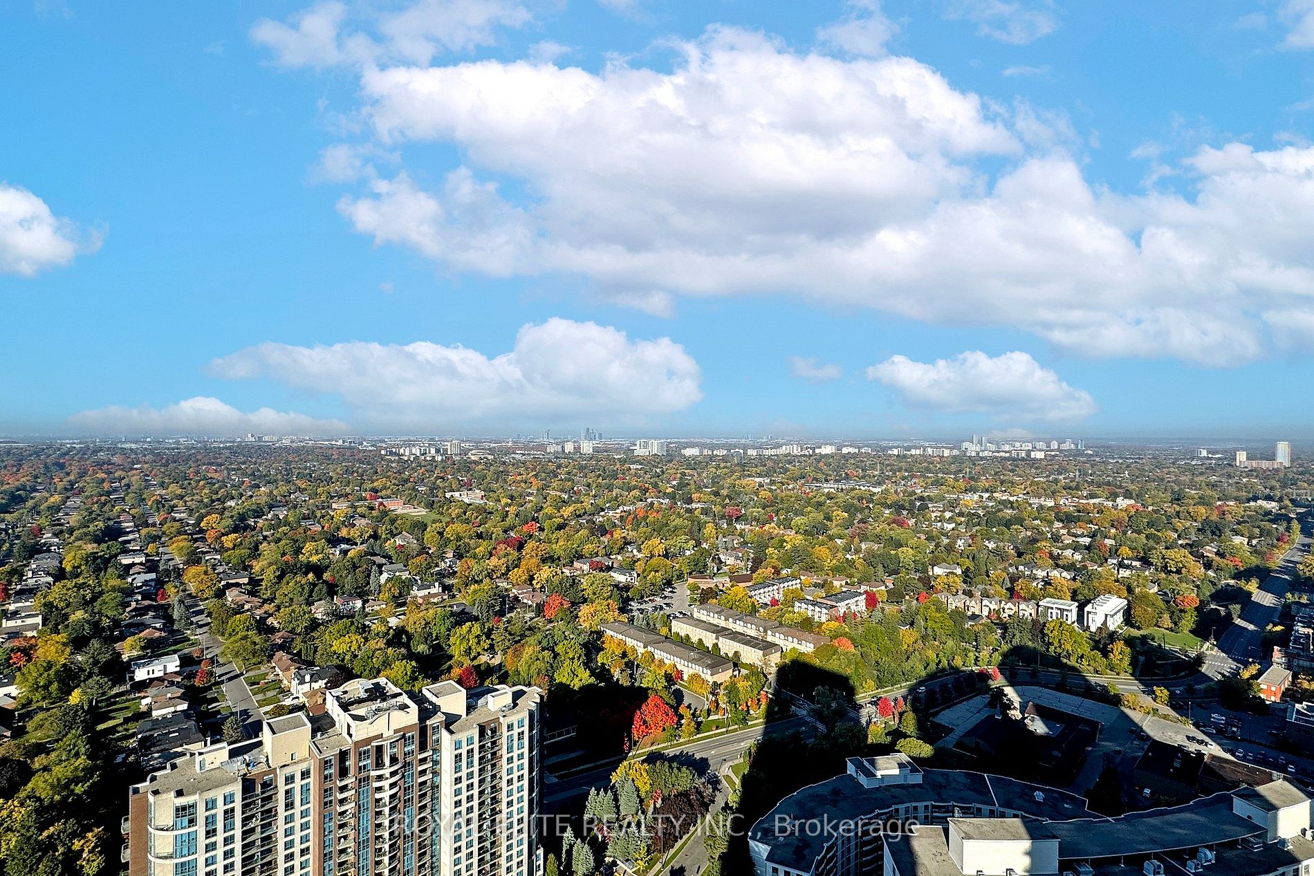 PH202 5162 Yonge St, North York For Sale 999,800 Condos.ca
