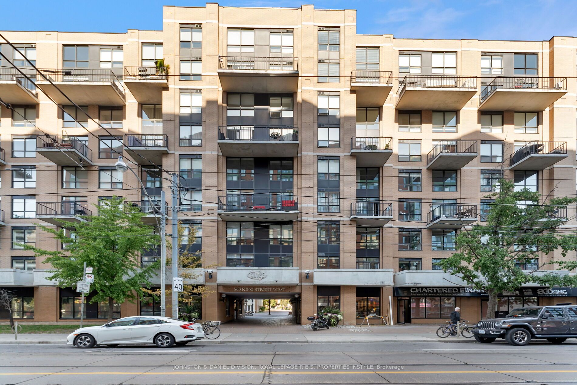 210 800 King St W, Toronto For Sale 709,000 Condos.ca