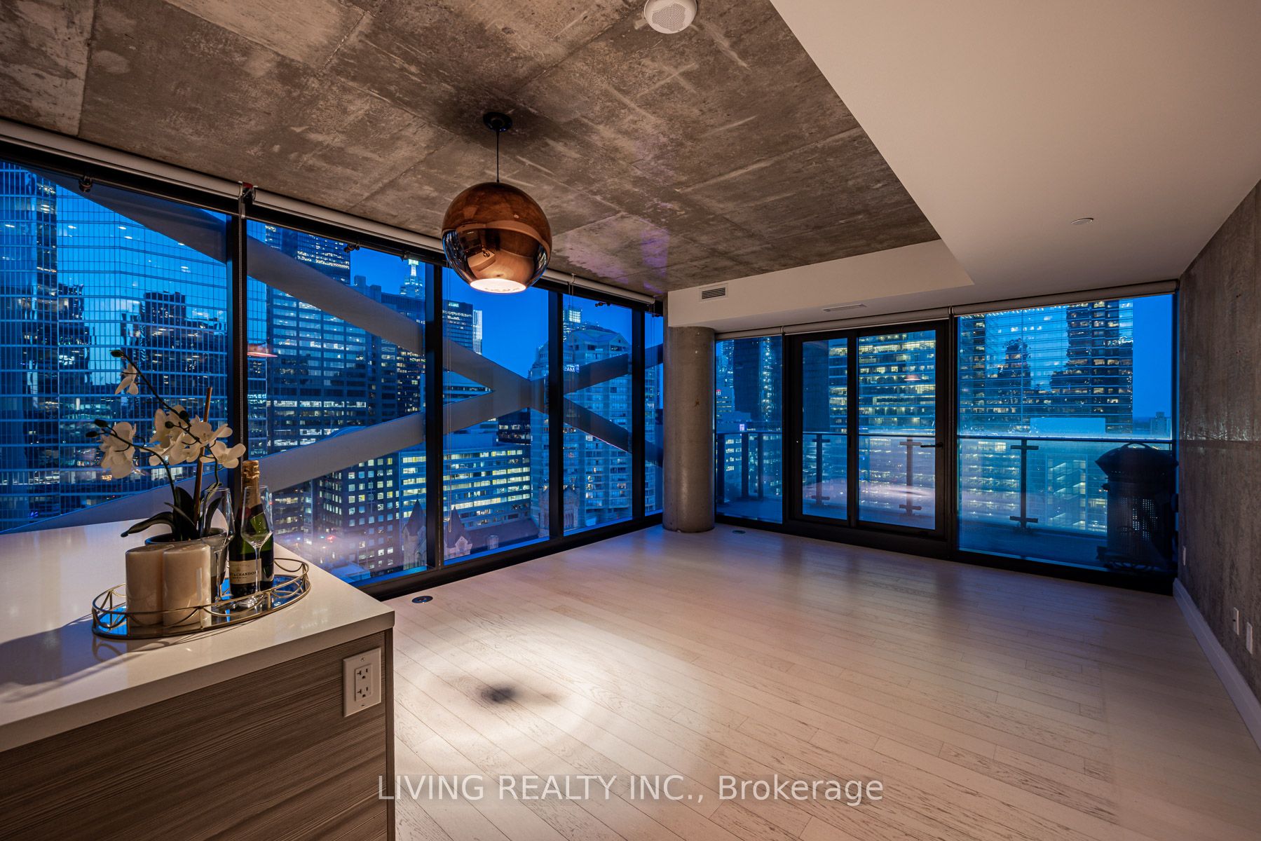 1504 224 King St W, Toronto For Sale 1,299,000 Condos.ca