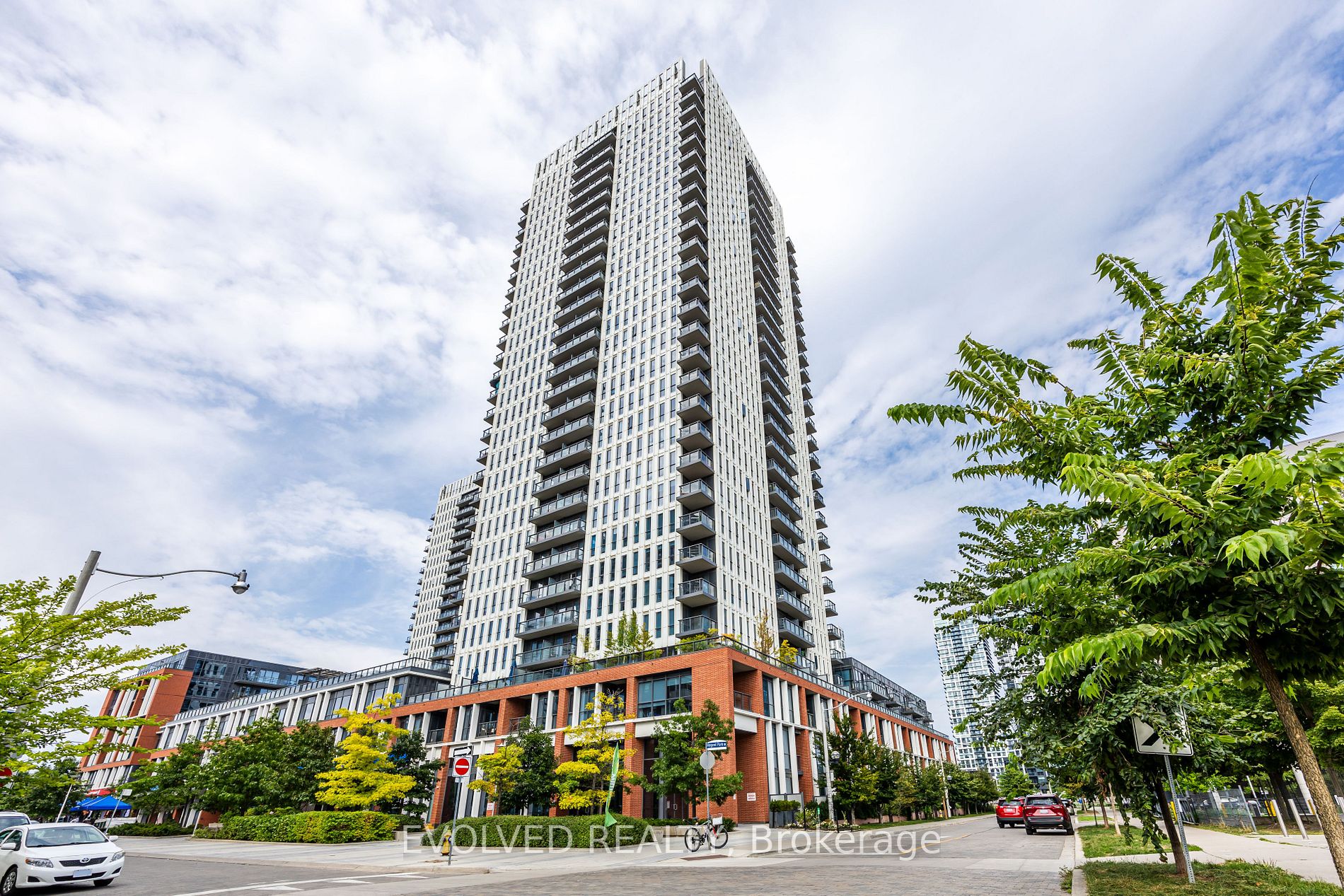 527 55 Regent Park Blvd, Toronto For Sale 599,000 Condos.ca