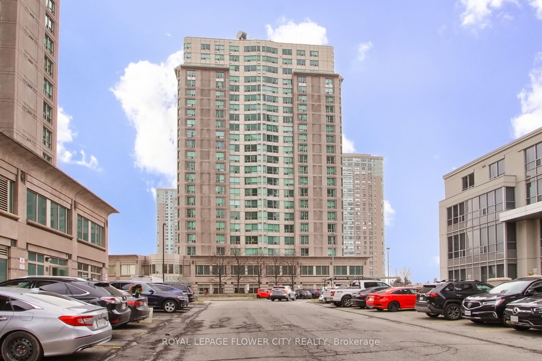 2206 - 18 Lee Centre Dr, Scarborough | For Rent @ $3,500 | Condos.ca