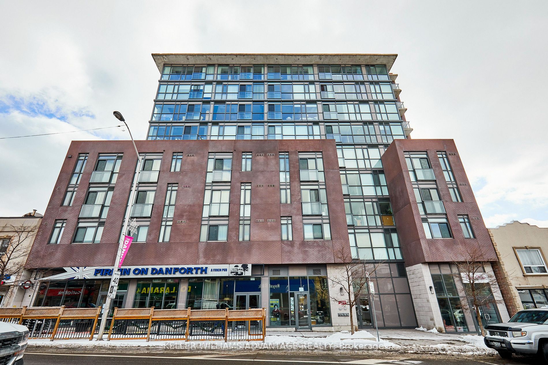 813 - 2055 Danforth Ave E, Toronto | For Rent @ $2,600 | Condos.ca