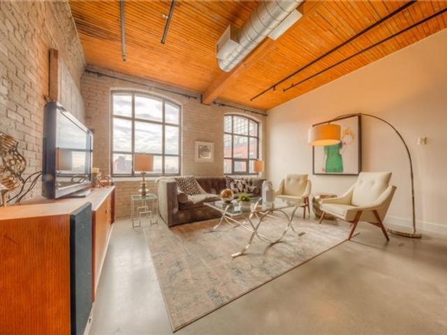 430 - 68 Broadview Ave