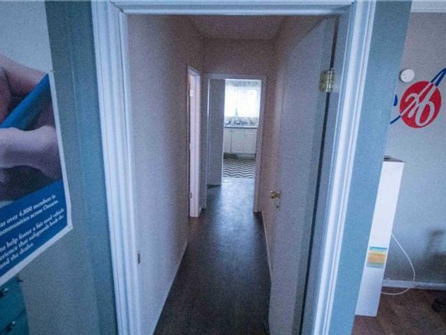 218 Bloor St E